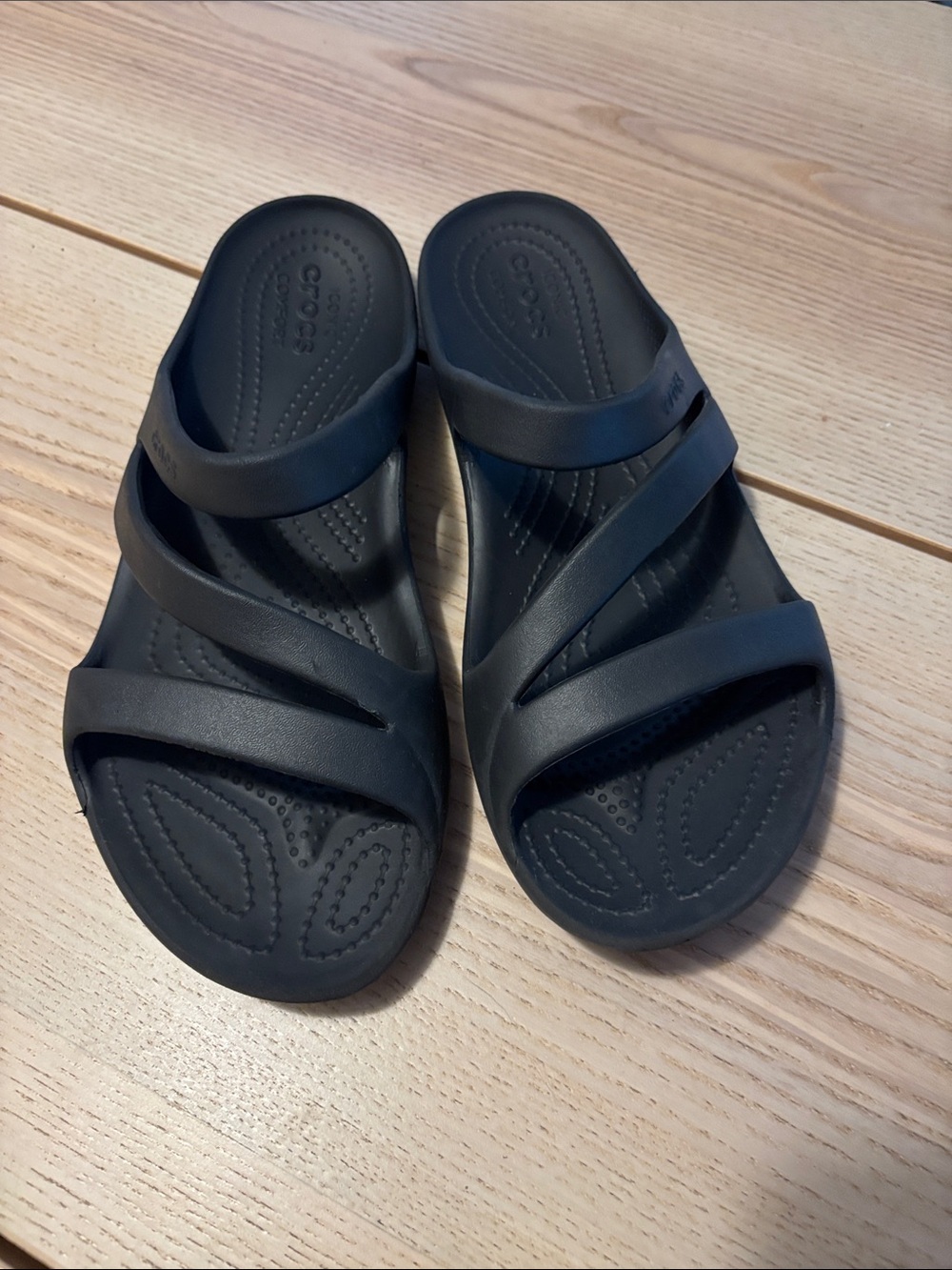 CROCS Women's Black Triple-Strap Slide Sandals